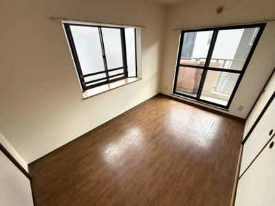 【洋室】 | グラン・シャリオ