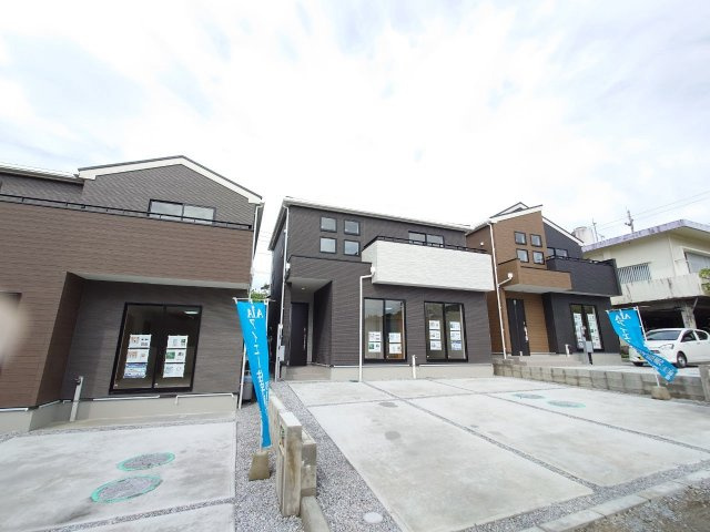 南城市大里字稲嶺の新築一戸建の外観|現地（2025年3月）撮影いつでも、ご案内いたします