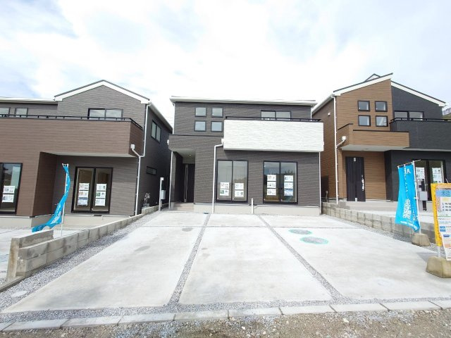 南城市大里字稲嶺の新築一戸建の駐車場|現地（2025年3月）撮影いつでも、ご案内いたします