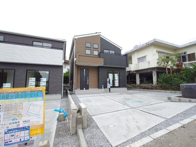 グラファーレ　南城市大里稲嶺-3号棟（全3棟）の外観|建物外観を気になさる方へ、見た目の良い物件です