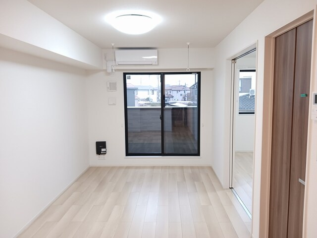 ヴィスタブライトDの居間・リビング