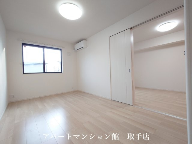 ヴィスタブライトEの居間・リビング