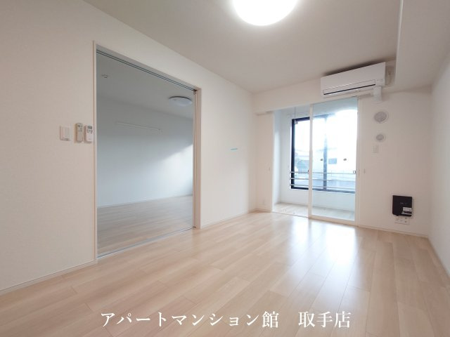 ヴィスタブライトEの居間・リビング
