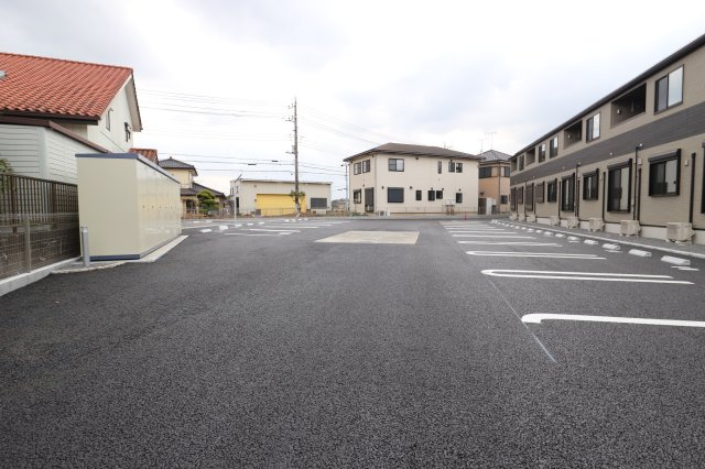 ヴィスタブライトEの駐車場