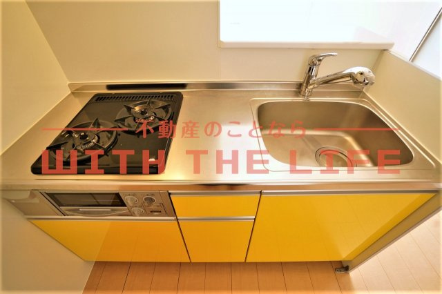 アンジュ【10，000円キャッシュバック対象物件】のキッチン|コンパクトなキッチンで掃除もラクラク