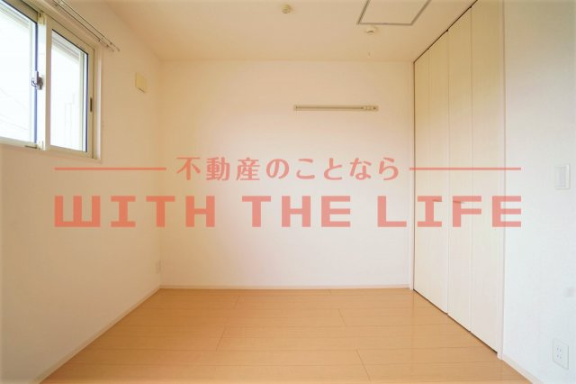 アンジュ【10，000円キャッシュバック対象物件】の洋室|明るい洋室です