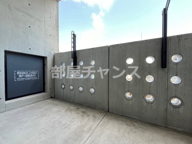 スタジオスクエア大須のバルコニー