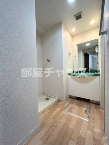 スタジオスクエア大須の独立洗面台