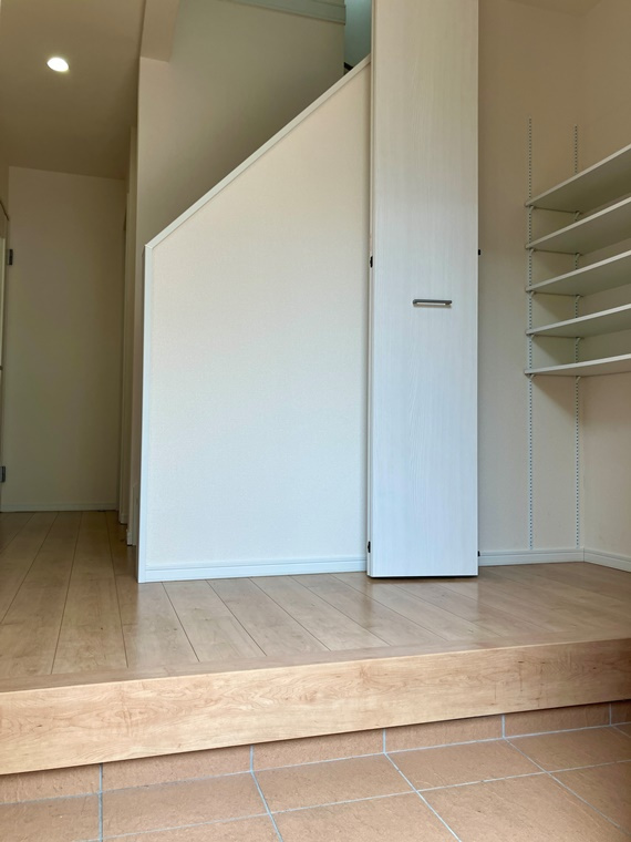 福田戸建のロビー