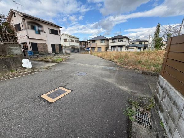 貴志川町井ノ口　土地の前面道路含む現地写真