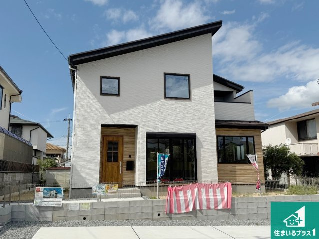 神戸市西区桜が丘西町　新築一戸建ての外観|お客様に長く安心して住んでいだだける事にこだわった家づくり！住んでからのアフターサービスにもしっかりと取り組んでいます！