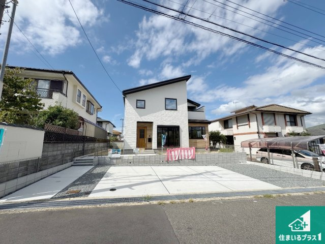 神戸市西区桜が丘西町　新築一戸建ての外観|安心の10年保証！外観を美しく保ち、雨水で汚れを落とします！気になることがありましたら、お気軽にお問い合わせください！