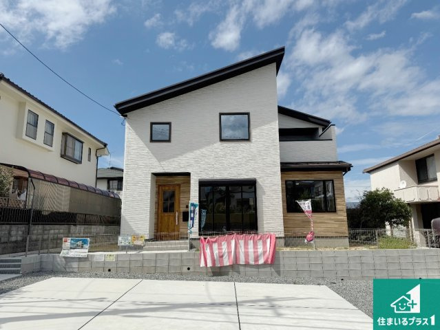 神戸市西区桜が丘西町　新築一戸建ての外観|お客様に長く安心して住んでいだだける事にこだわった家づくり！住んでからのアフターサービスにもしっかりと取り組んでいます！