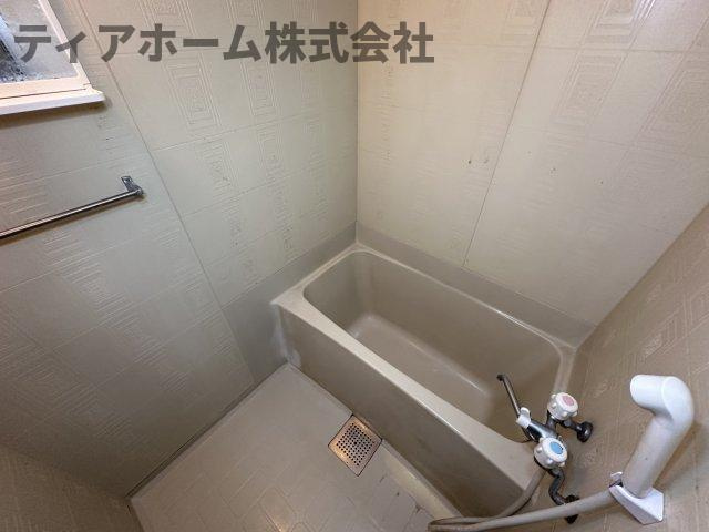 葛城市尺土の賃貸マンションの浴室|日々の疲れを癒すお風呂付です