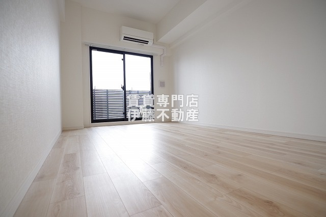 S-RESIDENCE浄心Ⅱの洋室