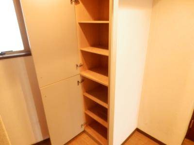 プラネシア星の子京都駅前の収納|下駄箱