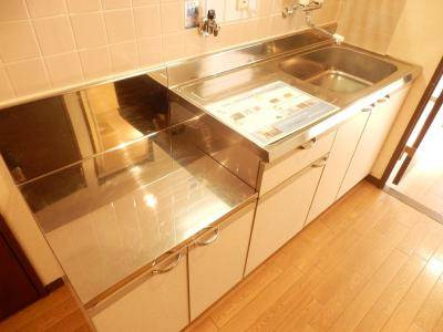 プラネシア星の子京都駅前のキッチン|２口ガスコンロ設置可