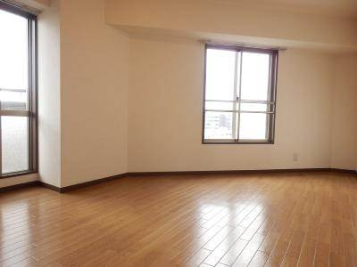 プラネシア星の子京都駅前の居間・リビング|洋室