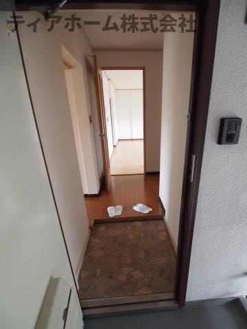 関屋あしびハイツ9号棟の玄関|きれいな玄関です