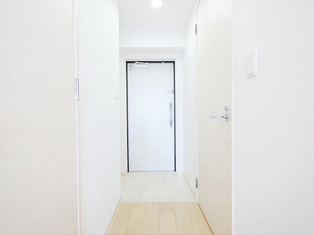 ラクラス新大阪の玄関