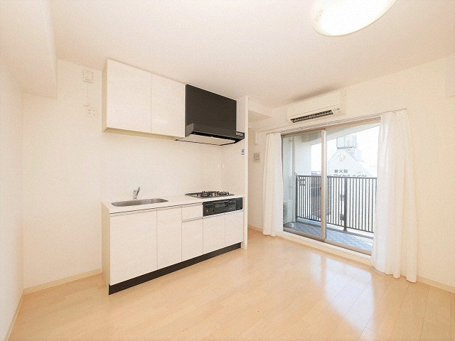 ラクラス新大阪の居間・リビング