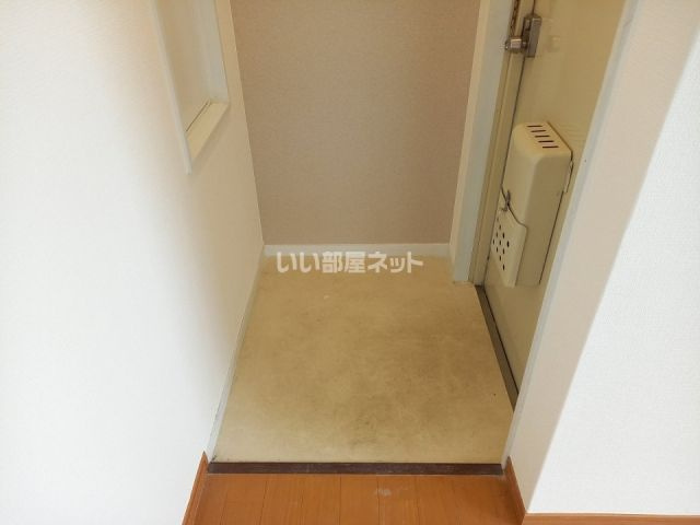 エジスポール塩屋の玄関