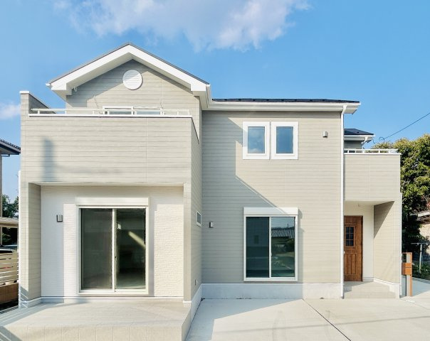 桐生市広沢町1丁目の外観|南向きで陽当たり良好◎