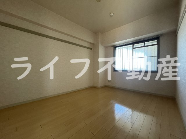 オルゴグラート長田の居間・リビング|居間です
