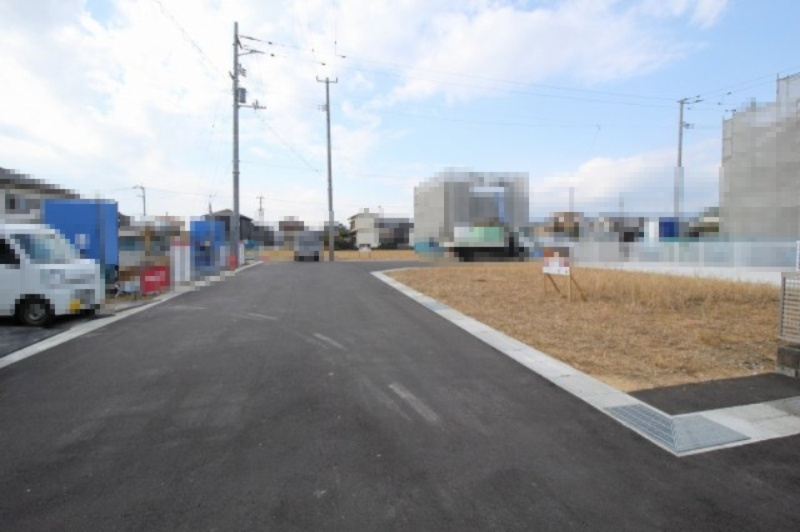 大そね甲　Ｂ号地　建築条件付き　売土地（全2区画）の前面道路含む現地写真