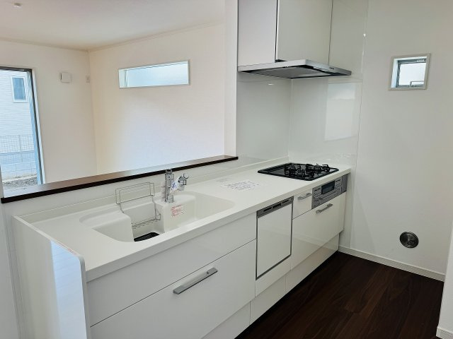 八王子市　下恩方町　新築一戸建てのキッチン|～使い勝手の甥システムキッチン～