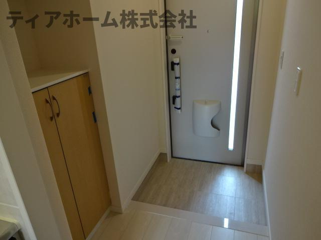 ラ　シュエット　ふたかみの玄関|玄関