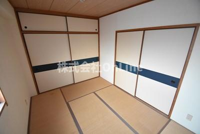 友田コーポラスの和室