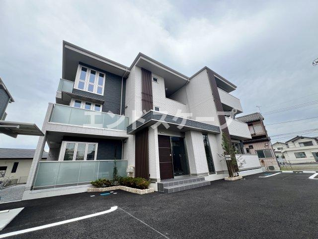 コンフォート上和田のエントランス|高崎、前橋、伊勢崎エリアのお部屋探しはエンドスケープまで！お客様の理想お聞かせ下さい♪