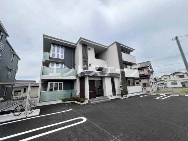 コンフォート上和田の駐車場|高崎、前橋、伊勢崎エリアのお部屋探しはエンドスケープまで！お客様の理想お聞かせ下さい♪