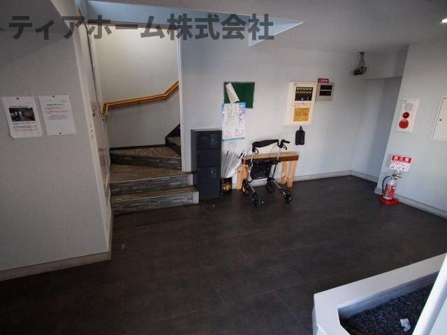 Renatus大和高田のロビー|毎日通るロビーはこのようになっています