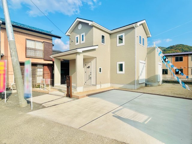 桐生市天神町3丁目の外観|お車3台駐車可能◎
