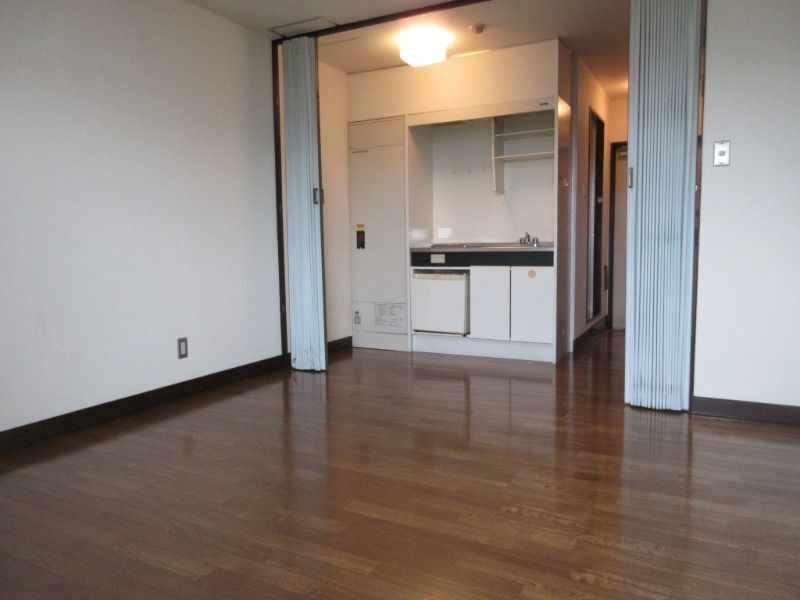 リバーヒルズIの居間・リビング