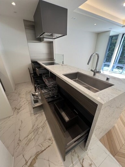 港区六本木５丁目の賃貸マンションのその他|キッチン