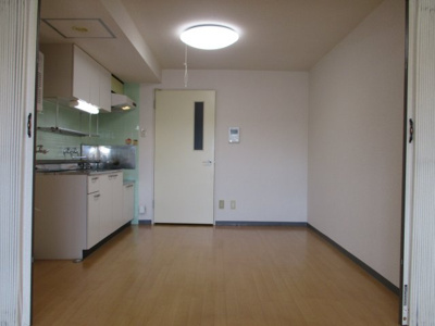 【居間・リビング】 | ブルームハイツ中央