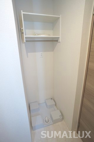 D-ROOM清水新地の洗面所