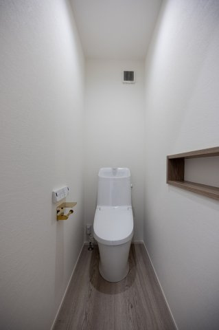 新築戸建八代市八幡町のトイレ|ゆったりとした空間のトイレです　2F