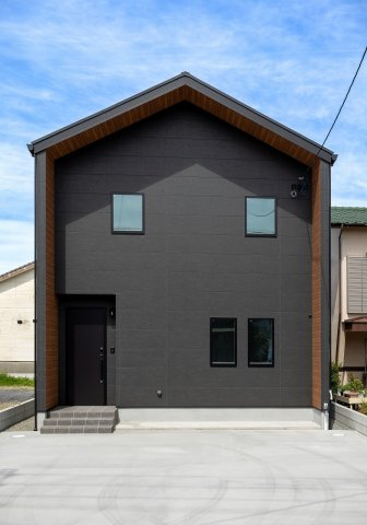 新築一戸建八代市八幡町の外観|落ち着いた雰囲気の外観です