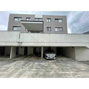 【駐車場】 | リポーズオン一社