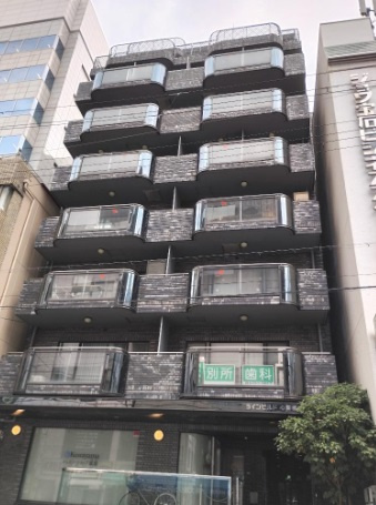 ランドビルド心斎橋の外観