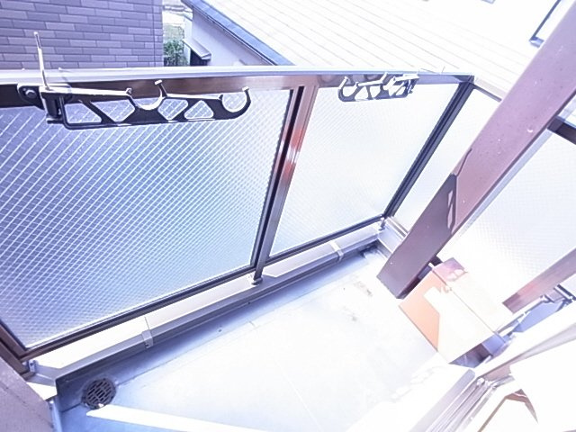 神戸市須磨区大田町６丁目のアパートのバルコニー