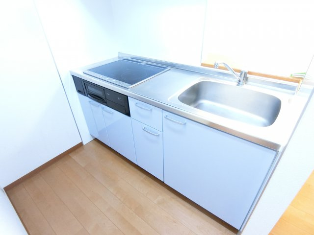 アプローズ狭山のキッチン|同物件別部屋