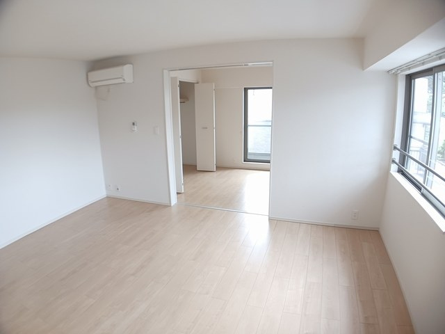 ベラ・ルーチェ東山の居間・リビング|おしゃれなリビングです