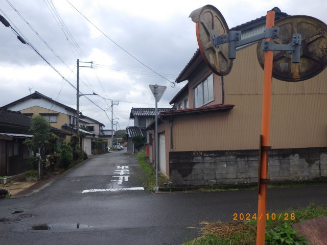 日高町松岡　中古住宅の周辺