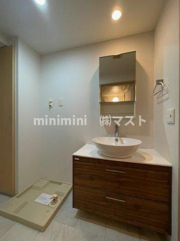 グランルージュ谷町六丁目の洗面所