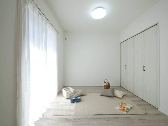 ピークス山の田中央の洋室